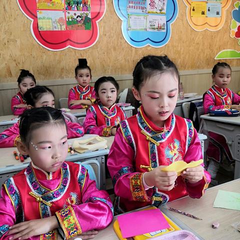 (制作手工纸片人怎么弄)创意DIY:打造100种独特风格的自制纸片人手工艺品 (制作手工纸片人怎么弄)创意DIY:打造100种独特风格的自制纸片人手工艺品