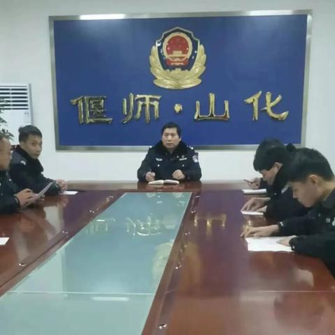 走进无止境的虚拟战场：帷幕战争如何利用无限资源重塑未来战争观念