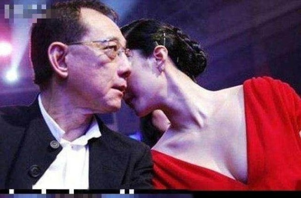 (明星背后的黑历史)娱乐圈血泪史：明星光鲜背后的暗黑真相曝光